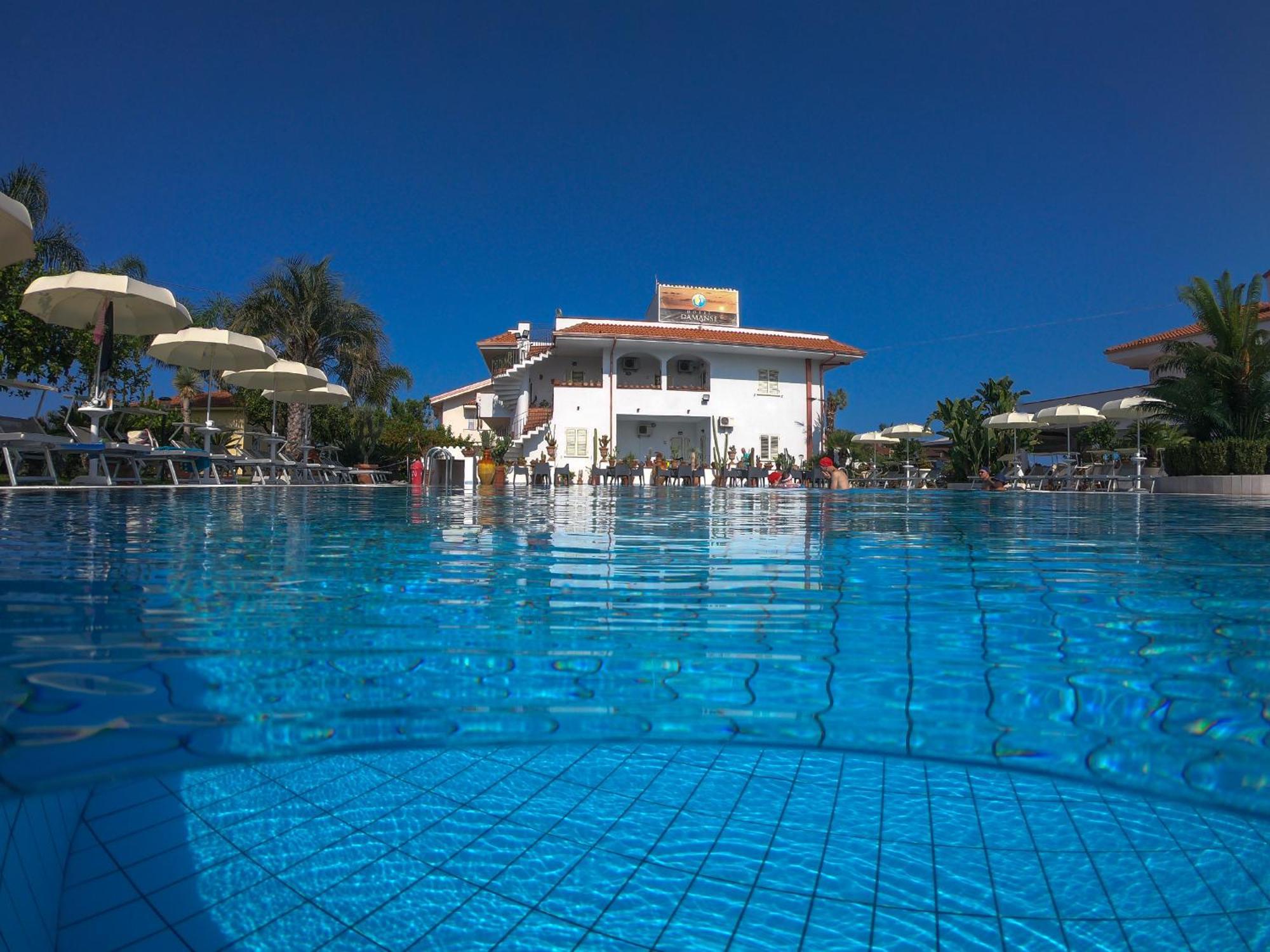 Hotel Damanse Santa Domenica  Exterior photo