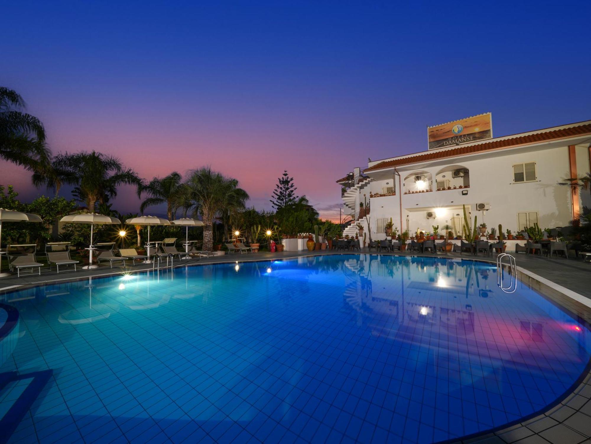 Hotel Damanse Santa Domenica  Exterior photo