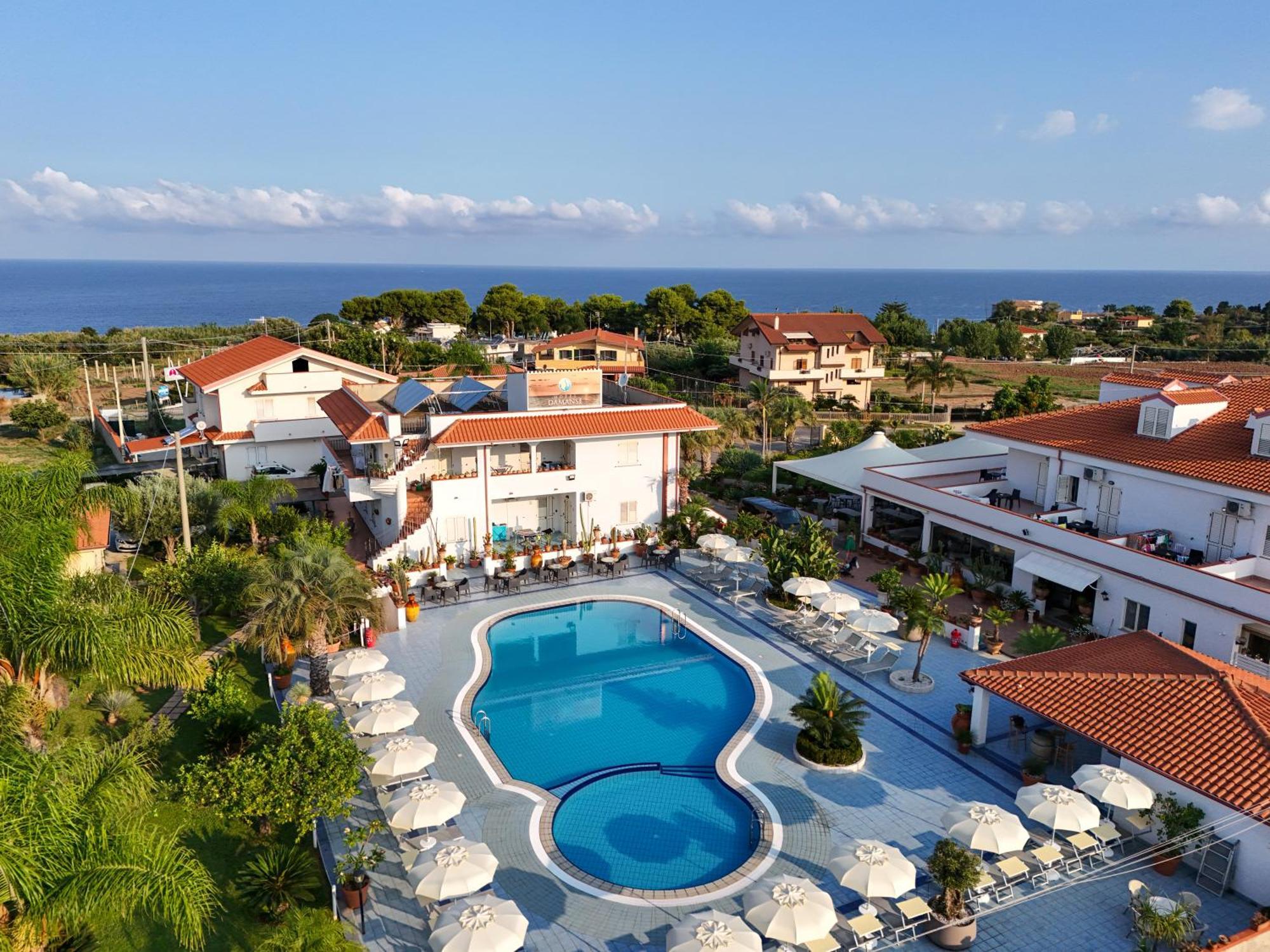 Hotel Damanse Santa Domenica  Exterior photo